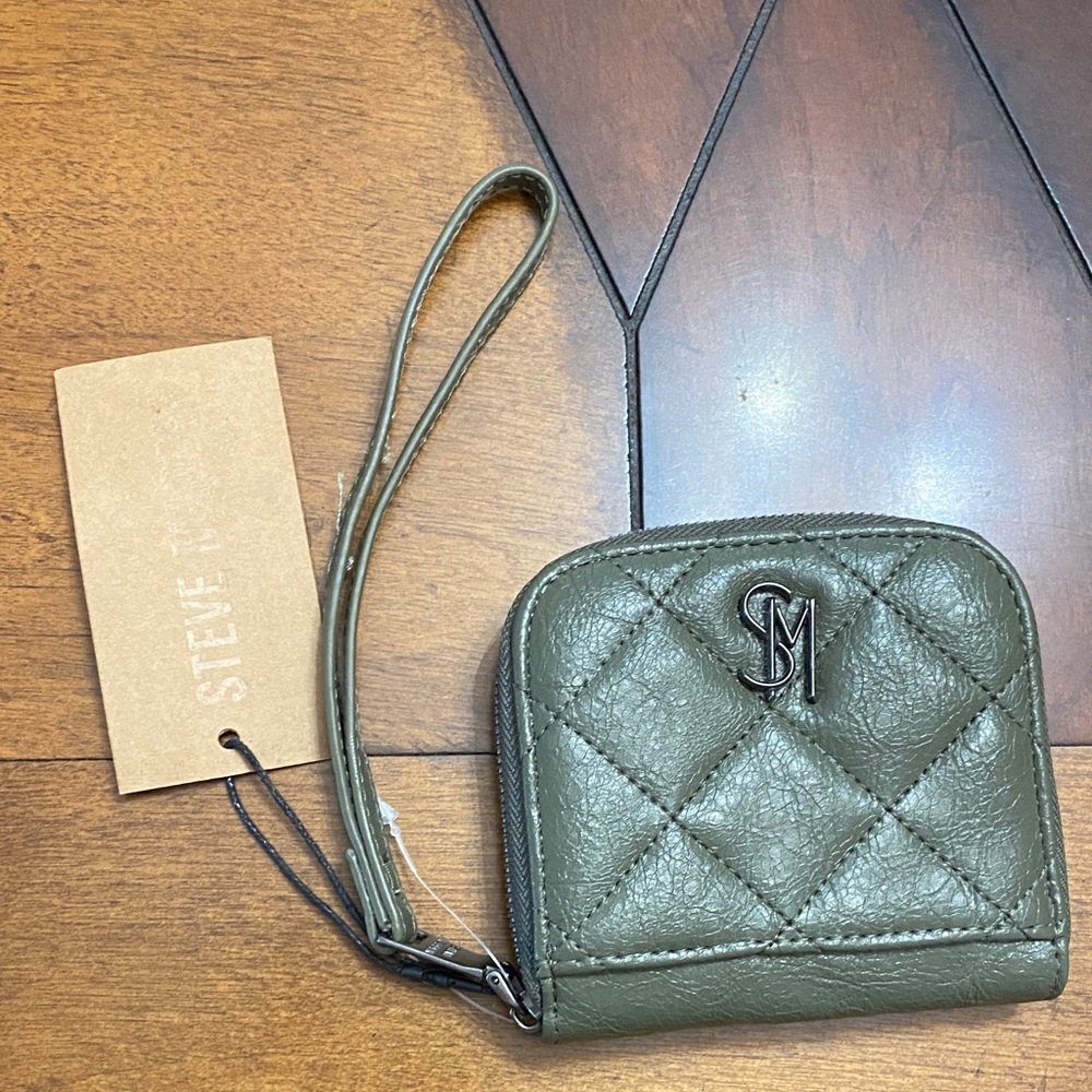 Steve Madden Quilted Olive Wristlet
